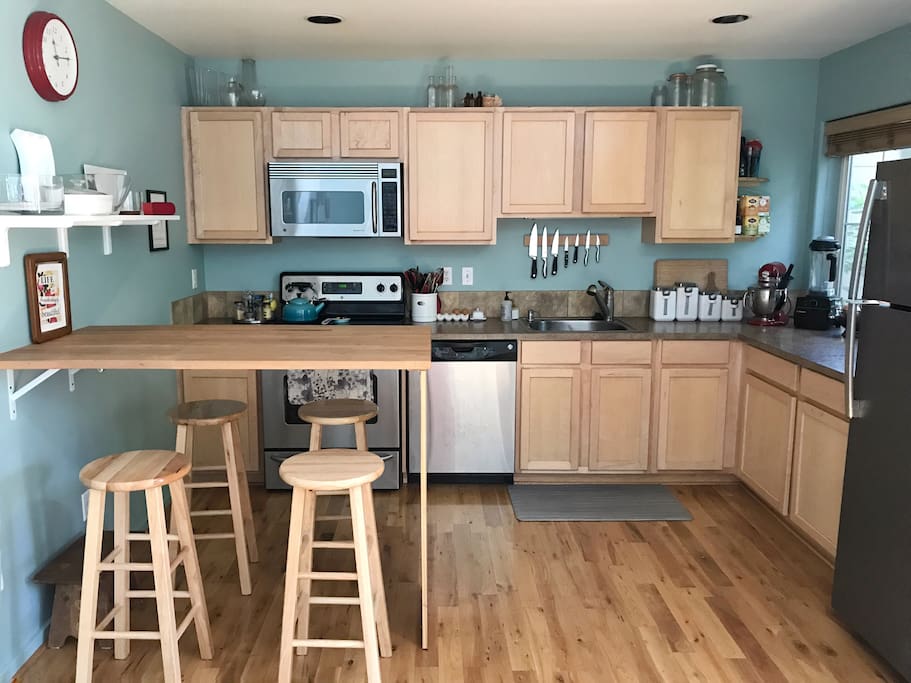 Kitchen/Dining area