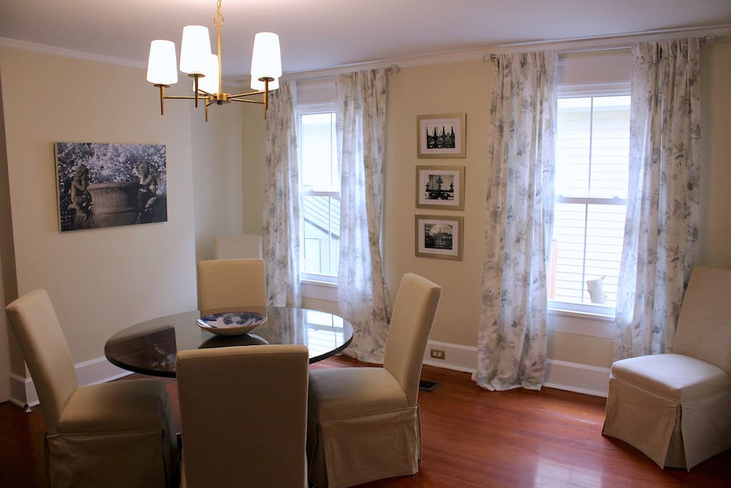 Dining room with seating for 6
