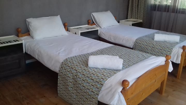 საძინებელი 1