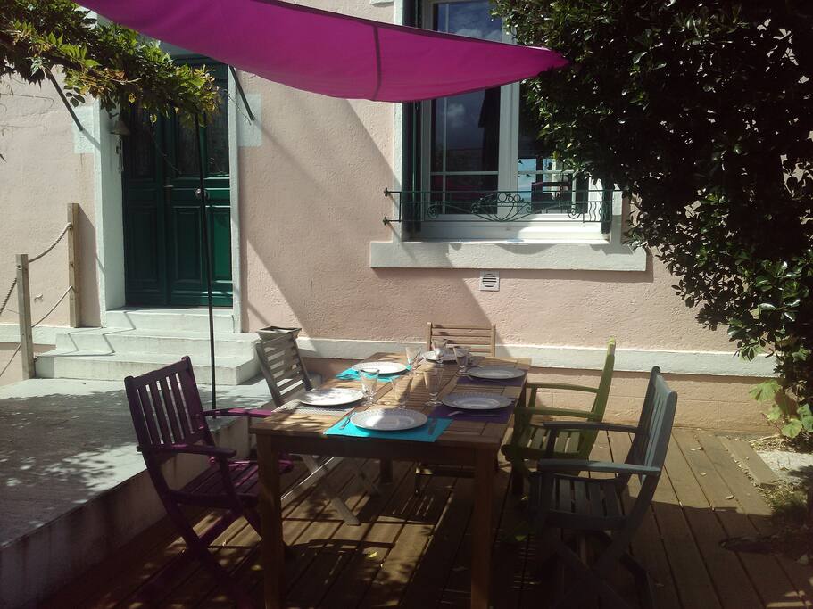 La terrasse en été