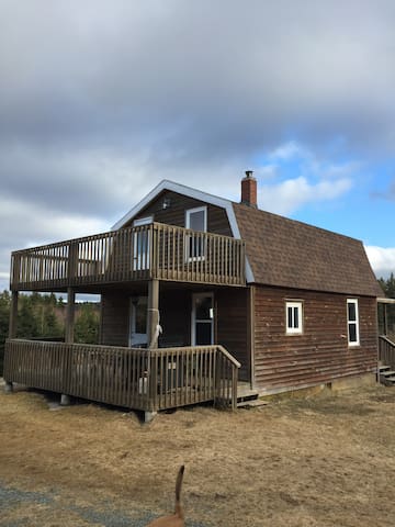 Waterfront cabin on south Bras d'Or
