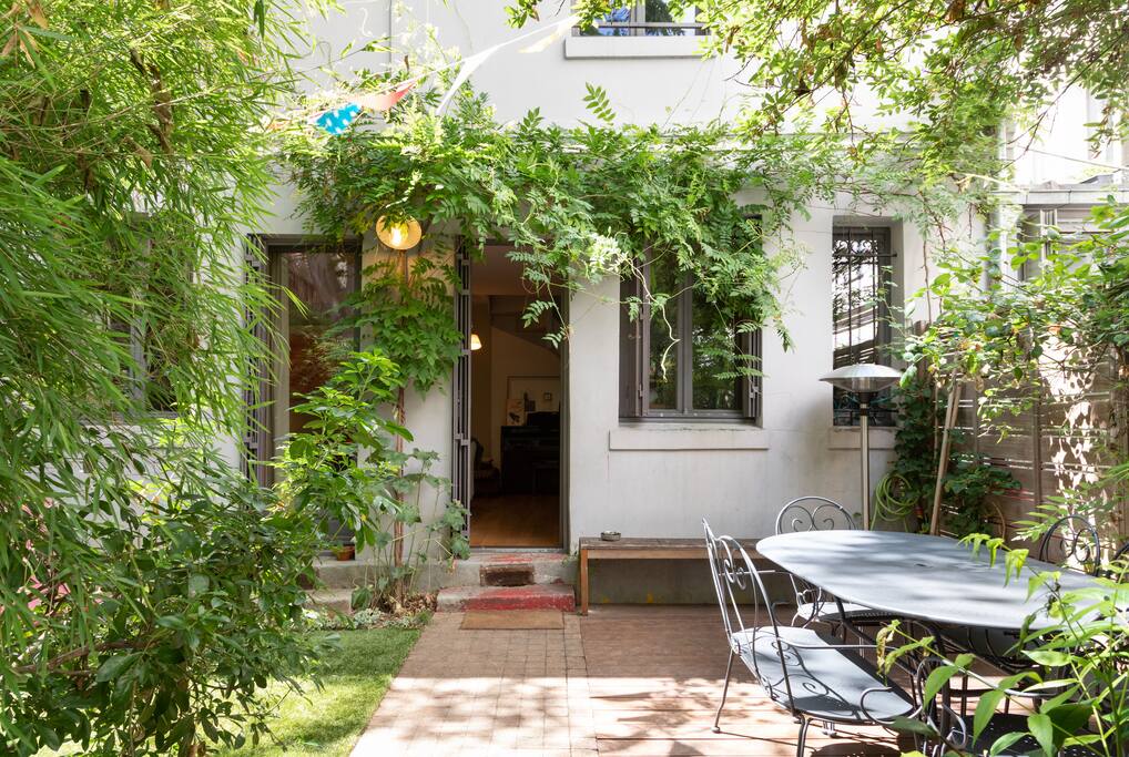 TOWN HOUSE, WITH GARDEN AND PARKING - 파리의 타운하우스에서 살아보기, Île-de-France, 프랑스