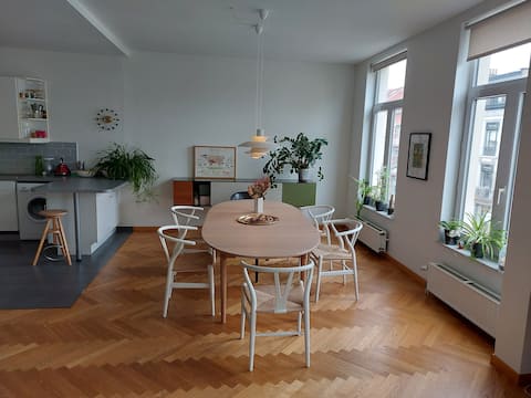 Spacious apartment in the Brugmann neighborhood