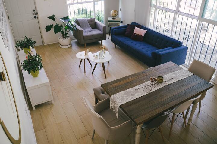 ¡Departamento céntrico con estilo minimalista!