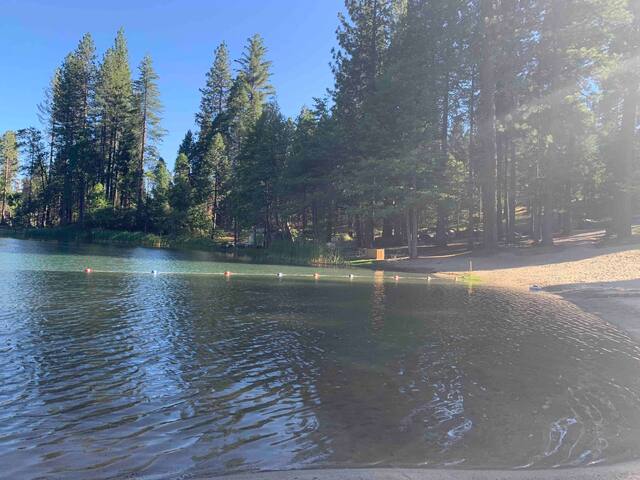 Great Designers retreat with fabulous location