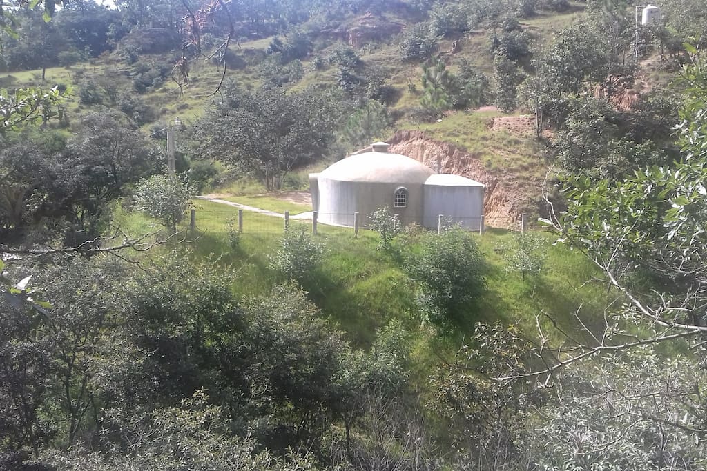 Un Iglu en donde tendrá la experiencia de dormir en colchones.