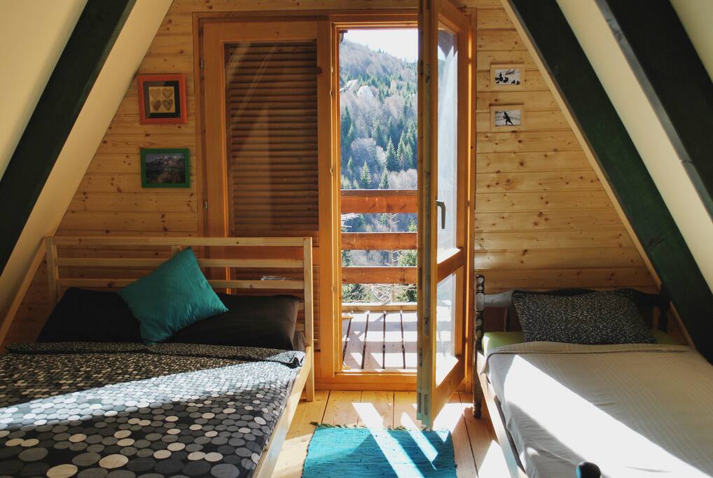 Upper bedroom for 2 or 3 people