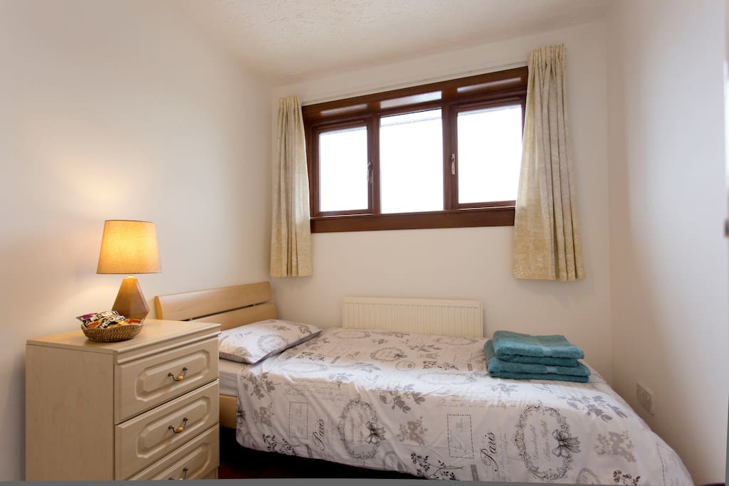 Single bedroom