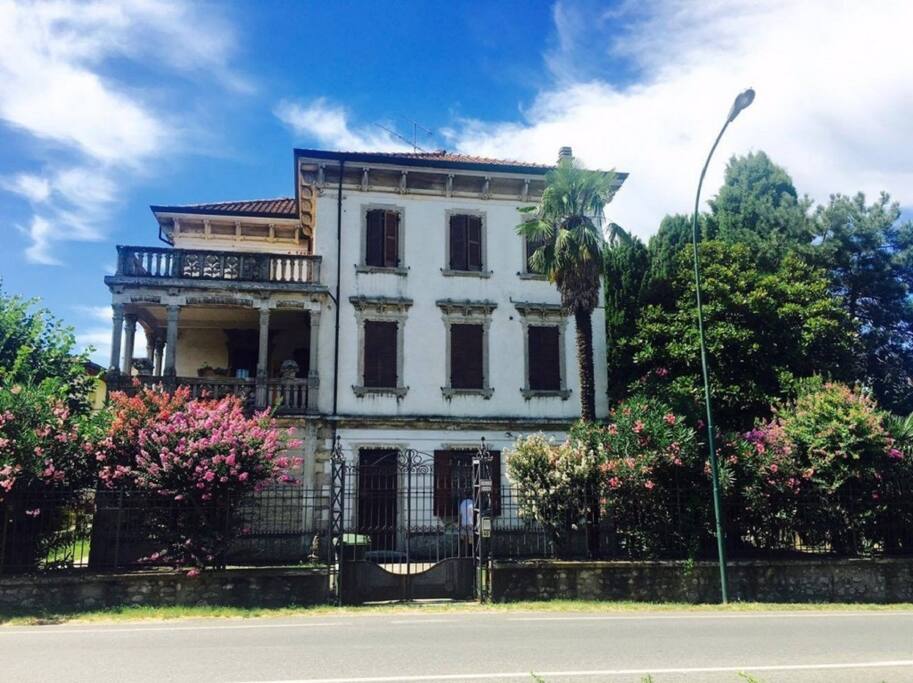Villa Luna - outside view (2)