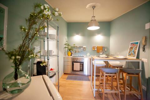 Central,  parking on request, long stay discount