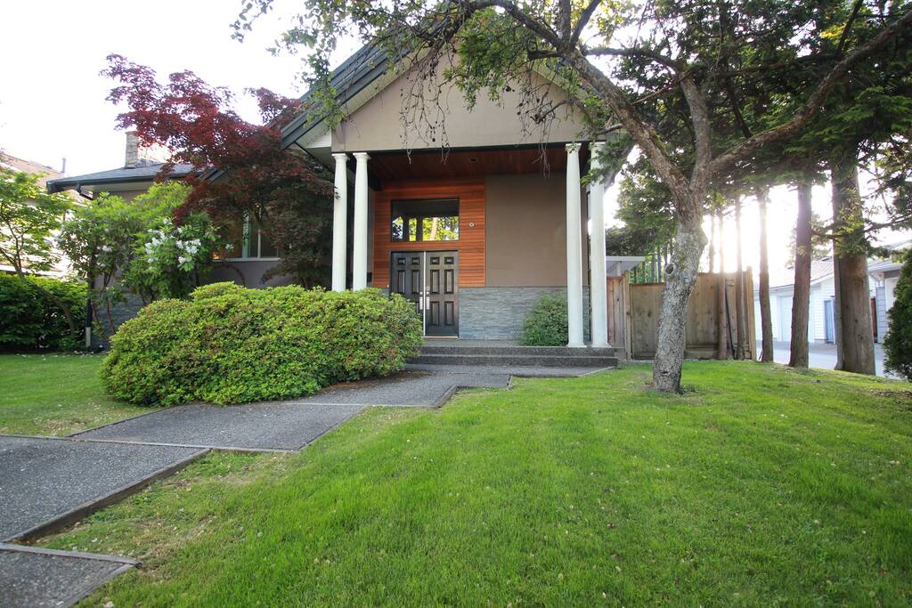 Entrance to the House