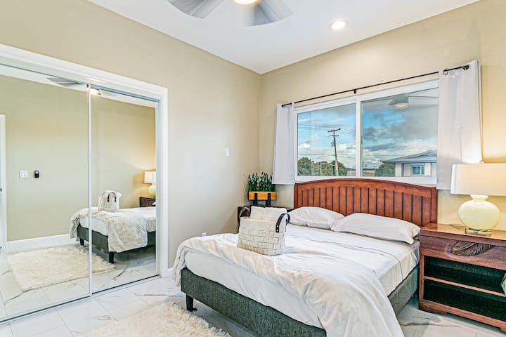 卧室1配备全尺寸床