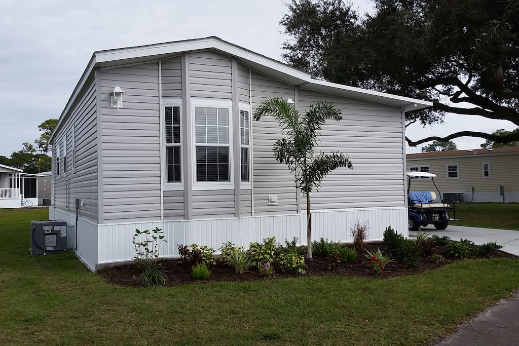 Front of house facing street