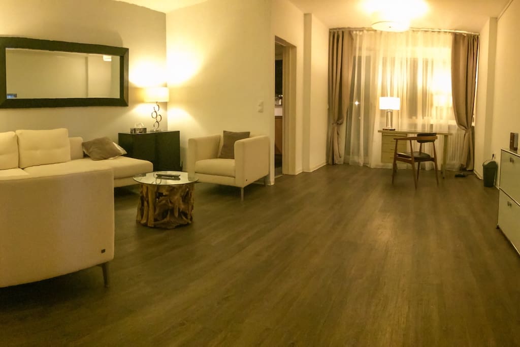 Living room 2/3