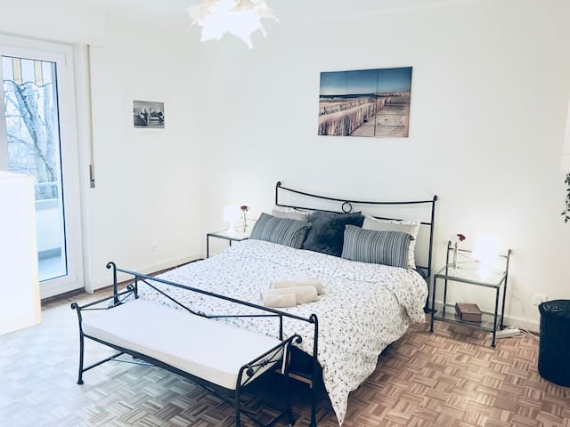 029 Beautiful apartment Lausanne private parking