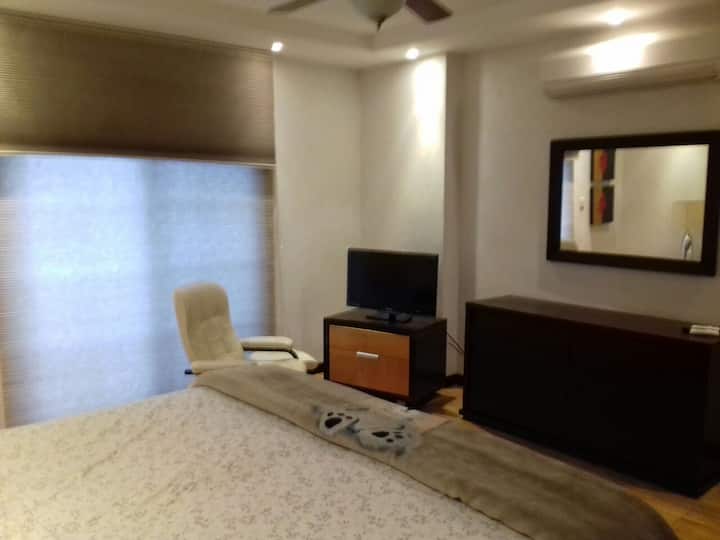 საძინებელი 1