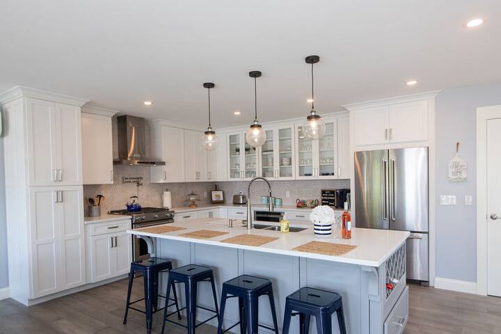 Upscale Newport Beach Experience gallery image 5