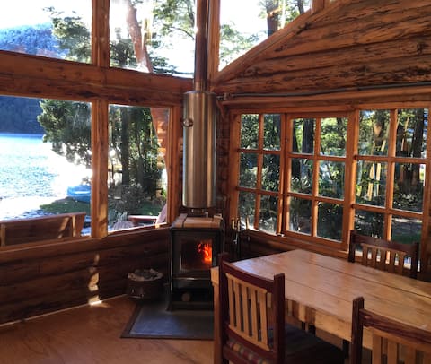 Successful Airbnb property: Lake House in Futaleufú