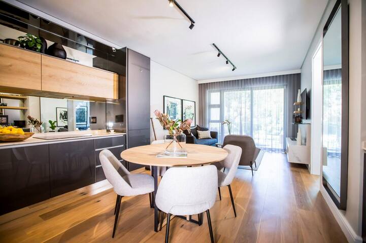 Penthouse for Tree Top Living in the City