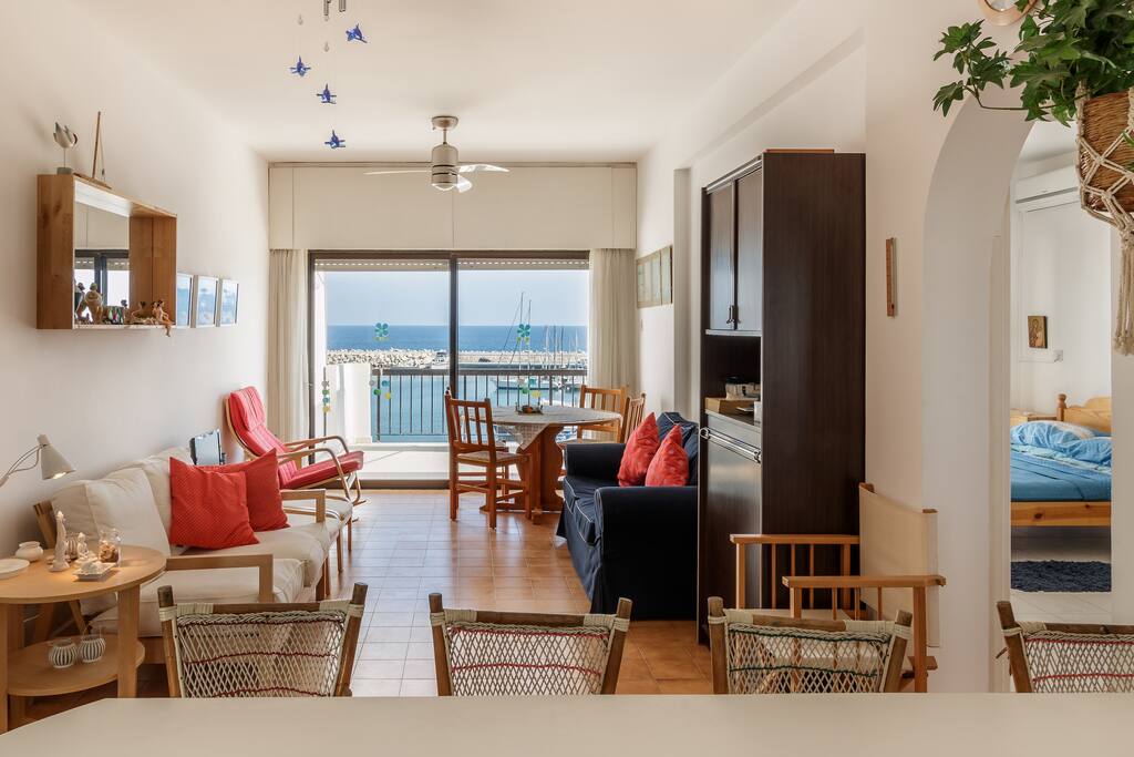 LIVING ROOM FROM THE KITCHEN