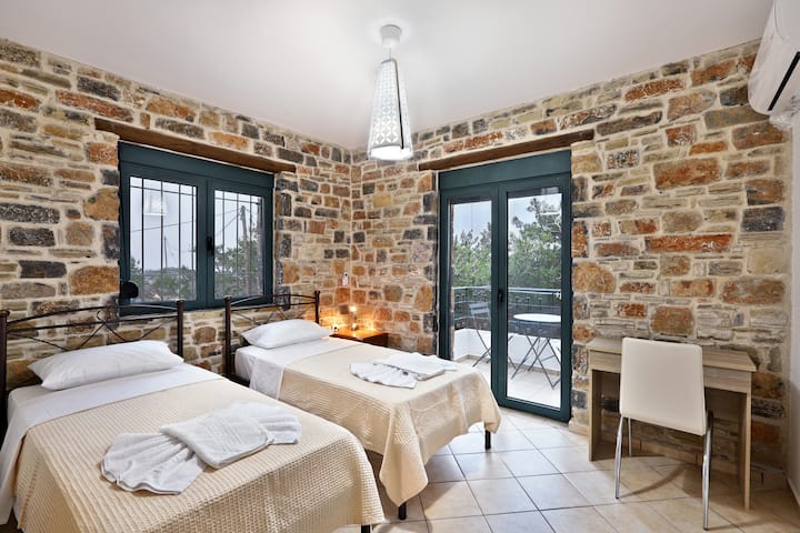 غرفة النوم 2