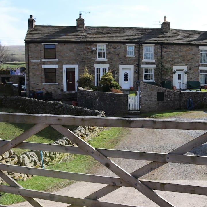 Daddry Shield Holiday Rentals & Homes England, United Kingdom Airbnb