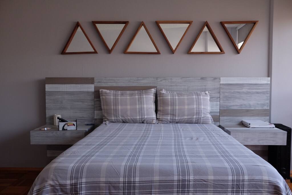 Guest room with fabulous Spring Air mattress