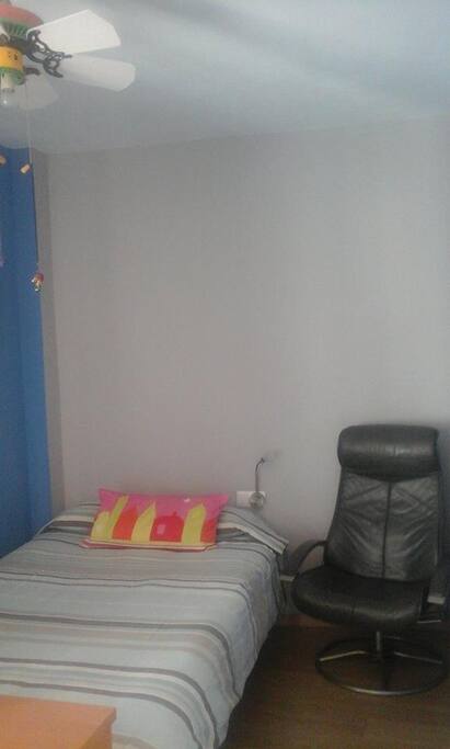 Habitación 1.
Cama de matrimonio.