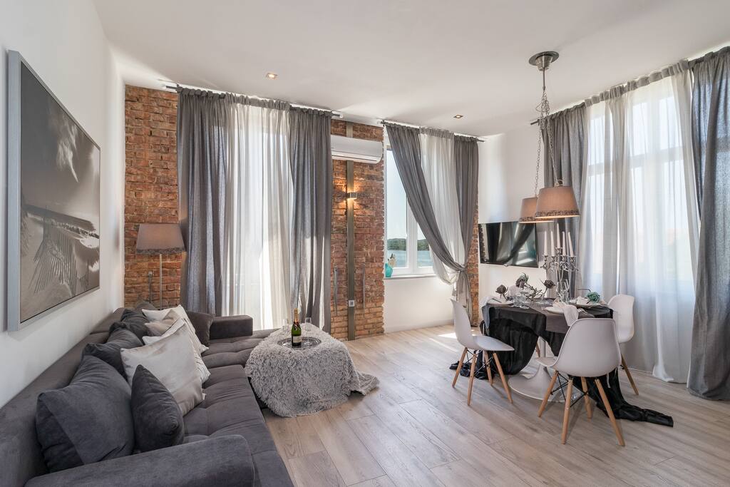 Apartment with sea view