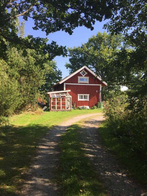 Här är vårt gästrum en trappa upp på loftet