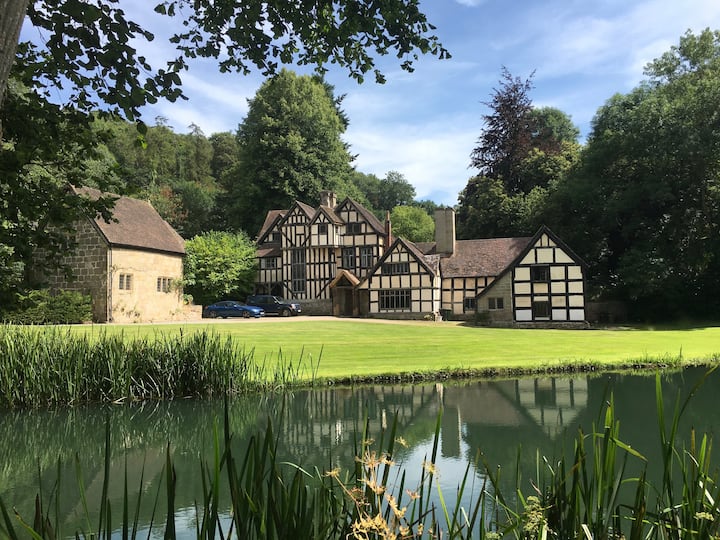 The Game Larders Houses for Rent in RossonWye, England, United