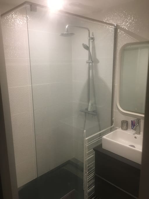 Grande douche italienne