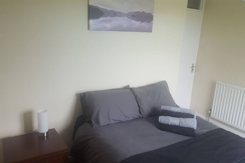 Quality bedding,towels and robe