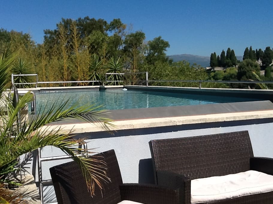 solarium devant piscine