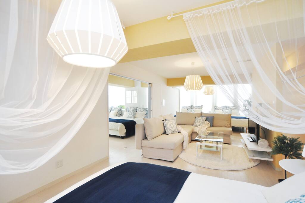 3 beds in a living space.