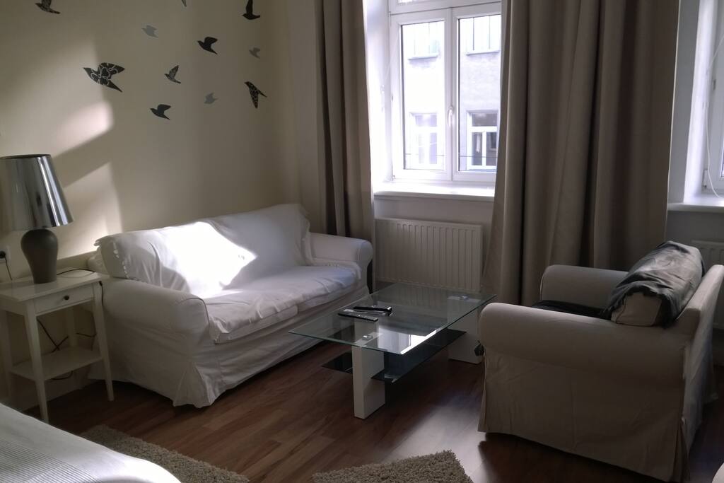 Sitting corner with couch dish