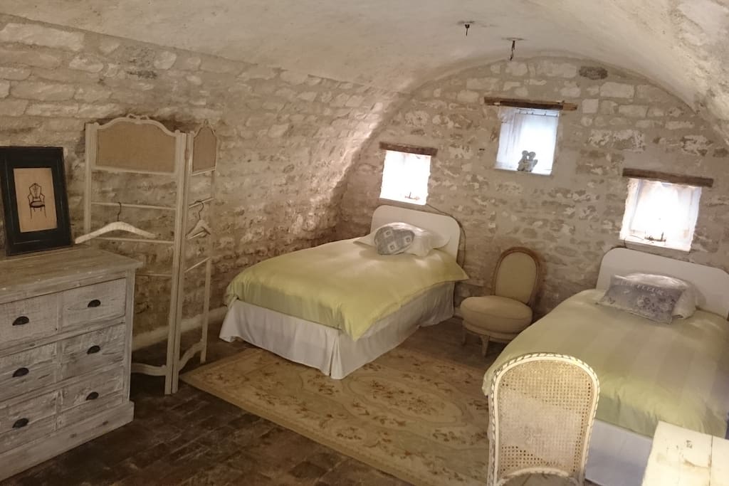 exceptionnelle chambre voutee antique