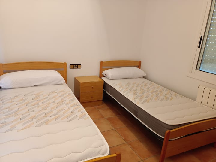 غرفة النوم 2