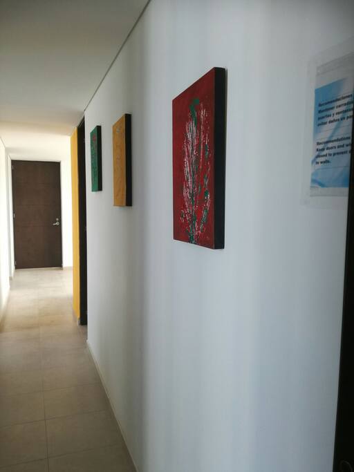 acceso a sala,cocina,cuarto y baño