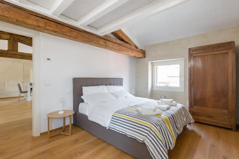 Luxury Design Apt with Amazing View up to 6 guests