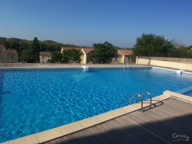 CENTER not overlooked, terrace, swimming pool, air conditioned