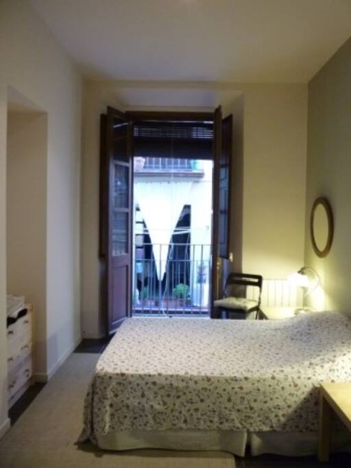 Room 1 + bathroom