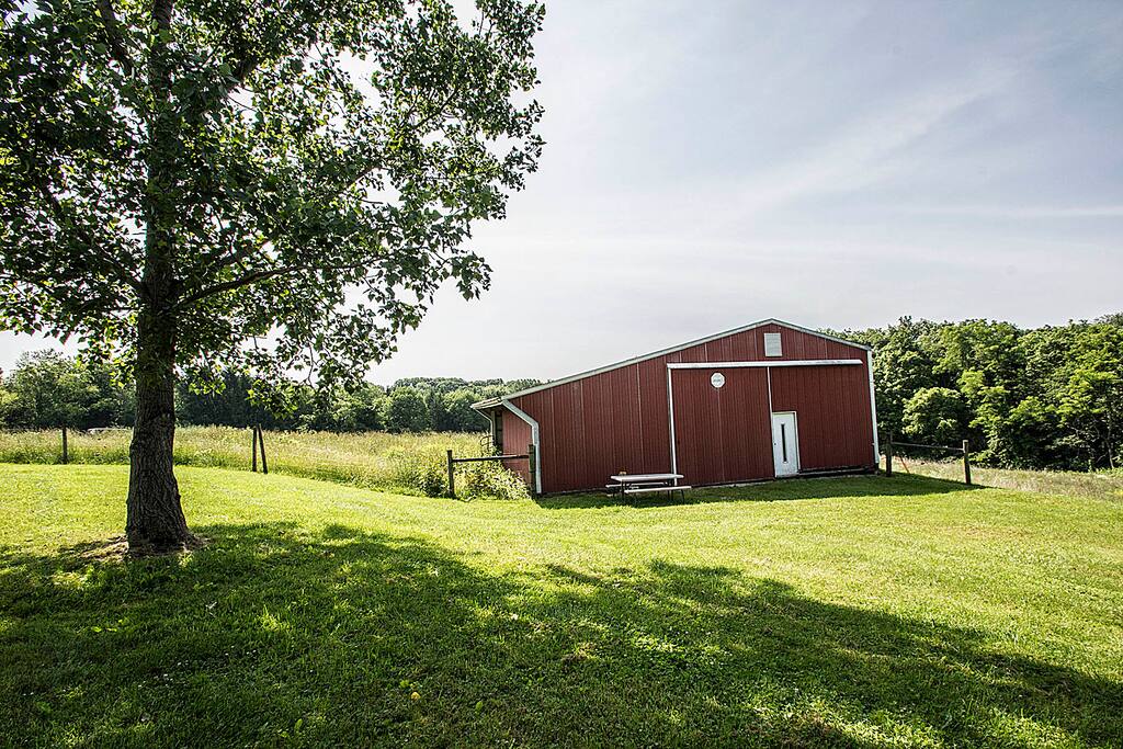 Barn