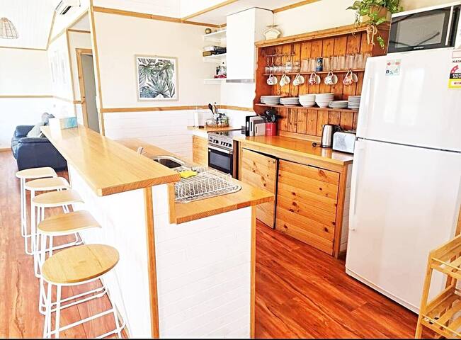 Blue Waters Swansea Accomodation gallery image 5