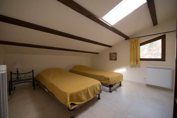 Lits simples jumeaux n °2