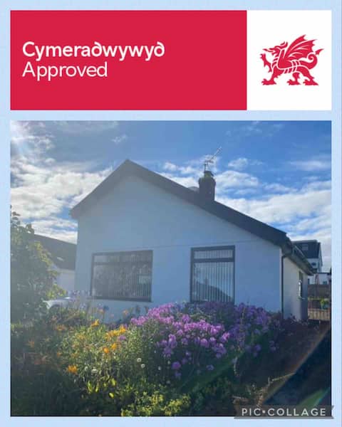 Gorgeous Gower Bungalow. Beautiful beaches nearby.