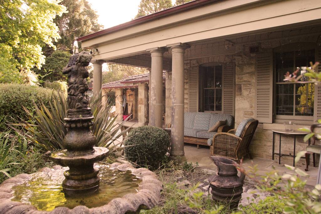 Shared outdoor lounge
