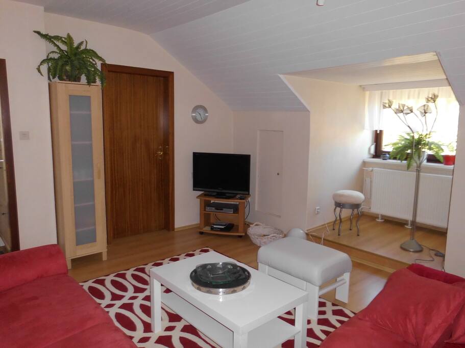 Gemütlich, helles Wohnzimmer / Livingroom