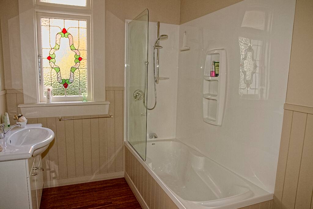 Guess Bathroom
