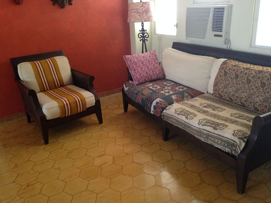 Sofa & Chair.
Original floor tiles "lozas criollas" dating from the 1930's.